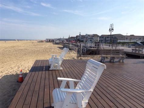 Belmar Beach and Boardwalk Hotels (On the Beach) .